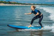 How to Play with Waves with Surf Lessons Venice Beach California